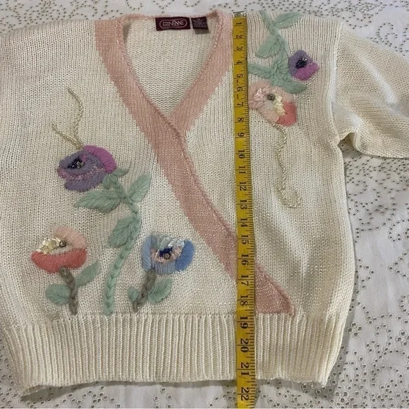 Vintage embellished wrap sweater size M - Picture 11 of 13